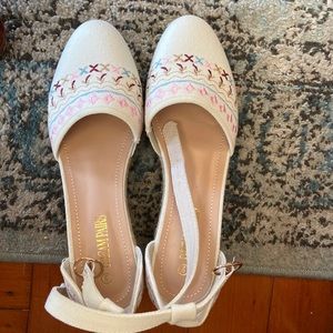 Dream Pairs Espadrille Wedges. Size 9